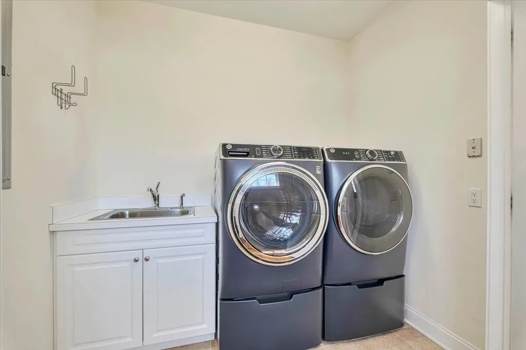 5 Fairway Drive Mamaroneck NY 10543