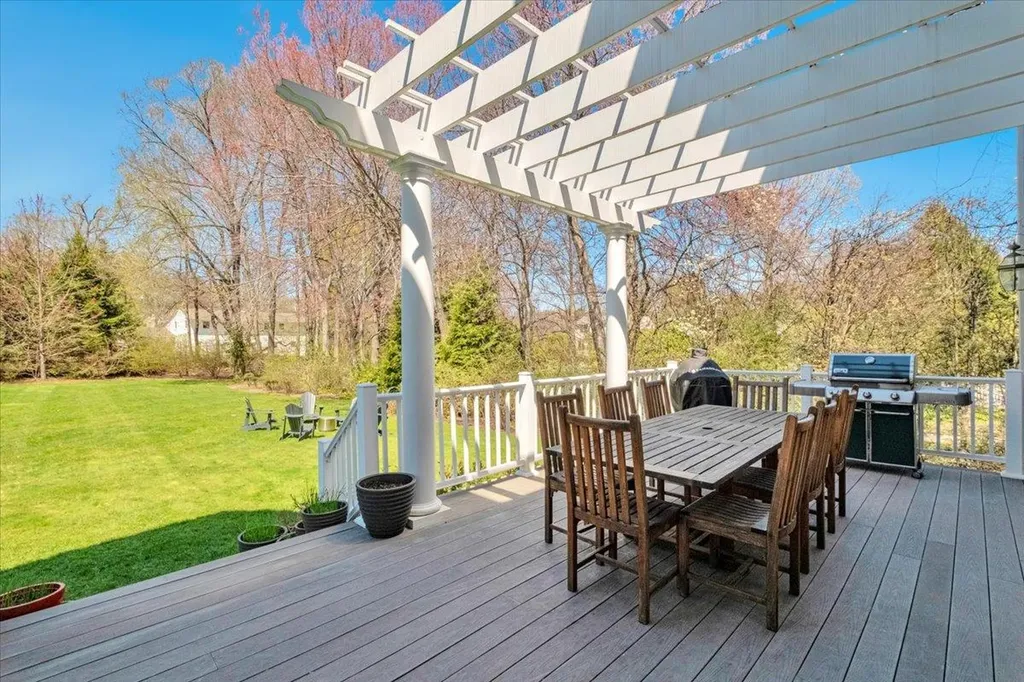 5 Fairway Drive Mamaroneck NY 10543