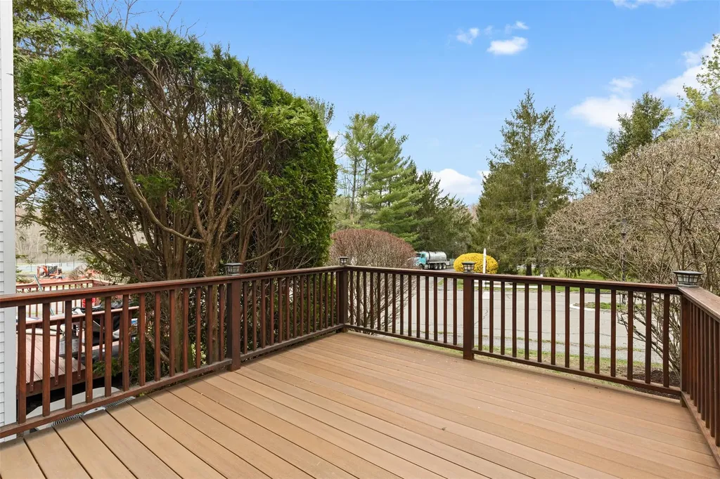 77 Locust Ridge Cross River NY 10518