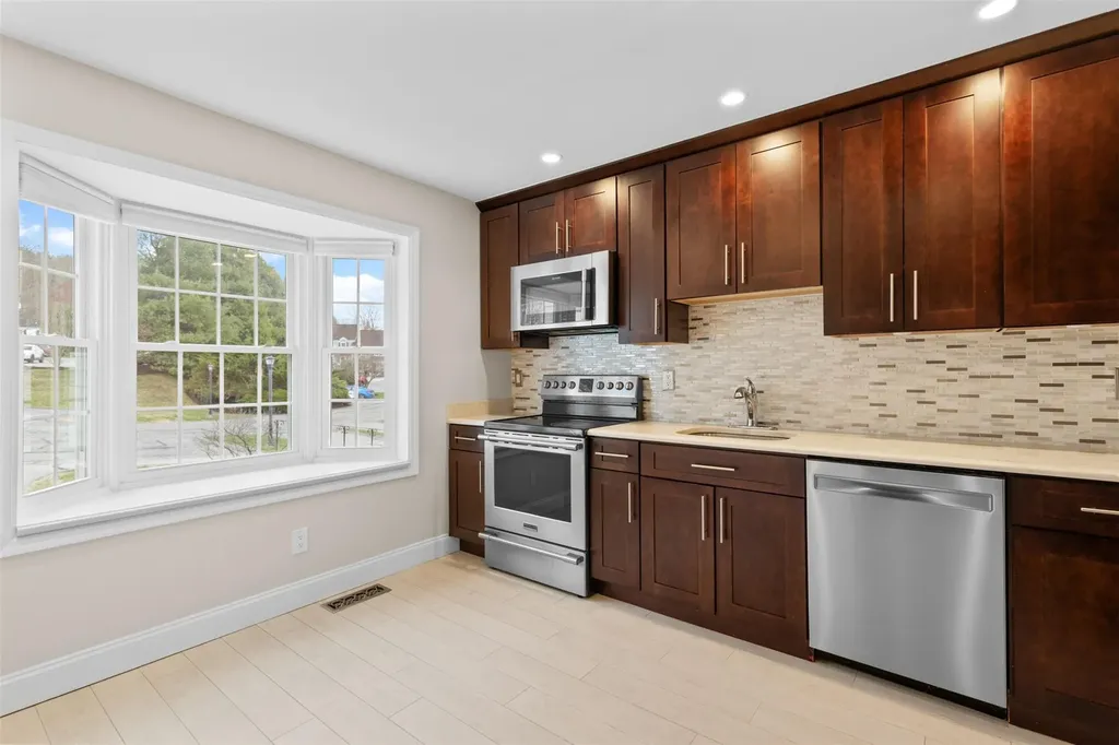 77 Locust Ridge Cross River NY 10518