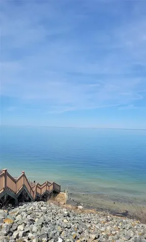 9 Whalers Path Baiting Hollow NY 11933