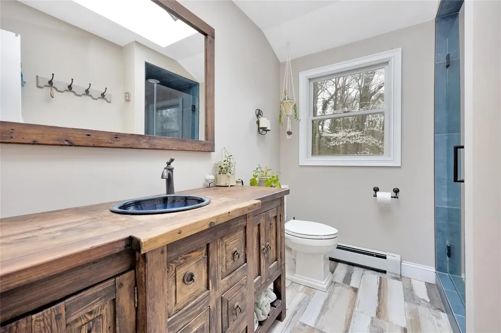 2 Windmill Court Smithtown NY 11787