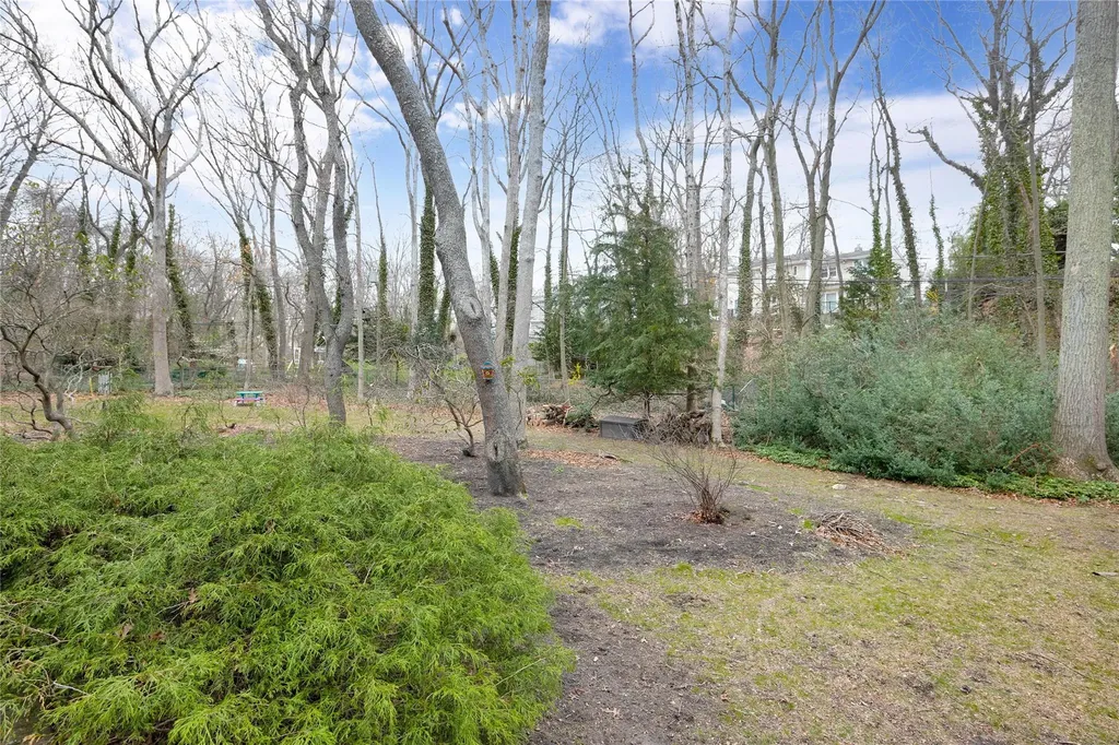 2 Windmill Court Smithtown NY 11787