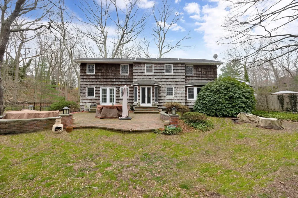 2 Windmill Court Smithtown NY 11787