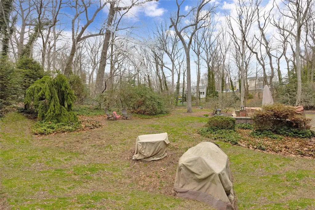2 Windmill Court Smithtown NY 11787