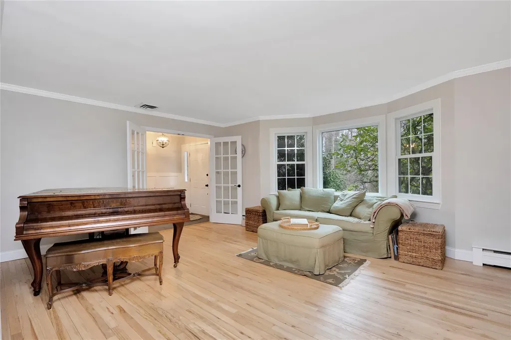 2 Windmill Court Smithtown NY 11787