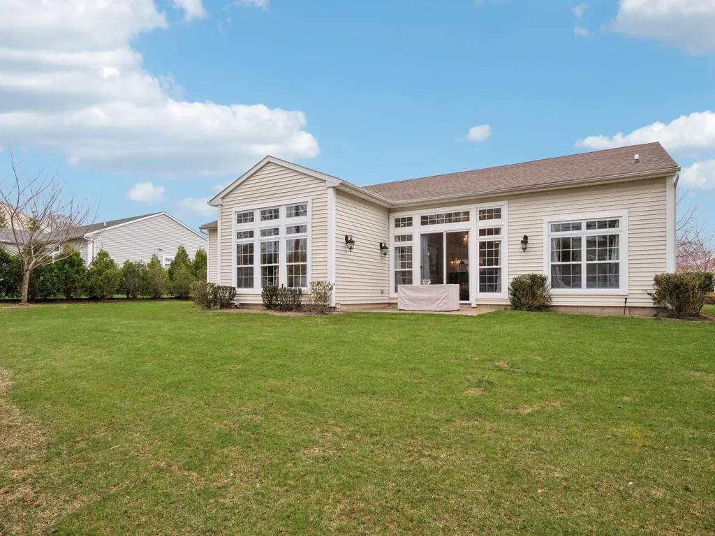 5 Hamlet Woods Drive Saint James NY 11780