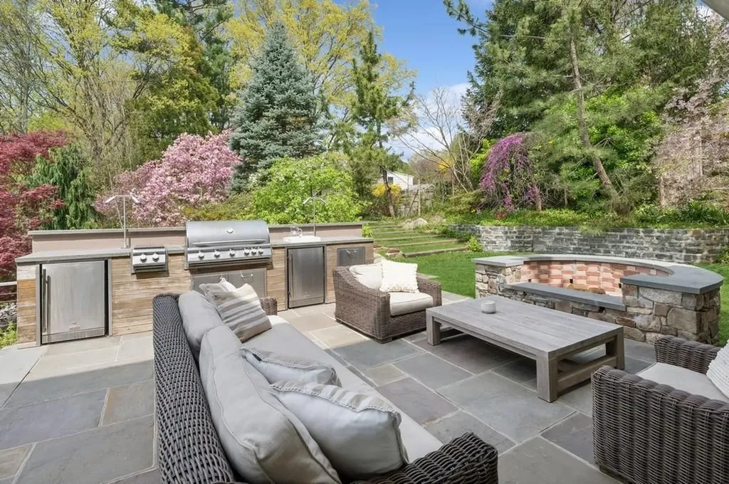 919 Sylvan Lane Mamaroneck NY 10543