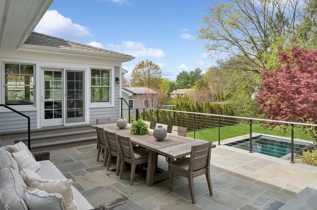 919 Sylvan Lane Mamaroneck NY 10543