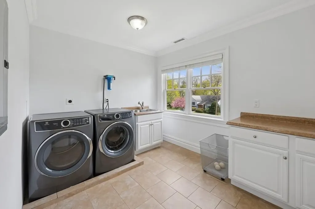 919 Sylvan Lane Mamaroneck NY 10543