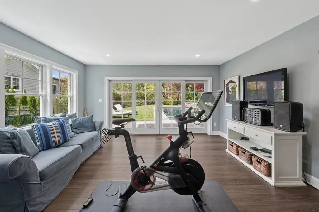 919 Sylvan Lane Mamaroneck NY 10543