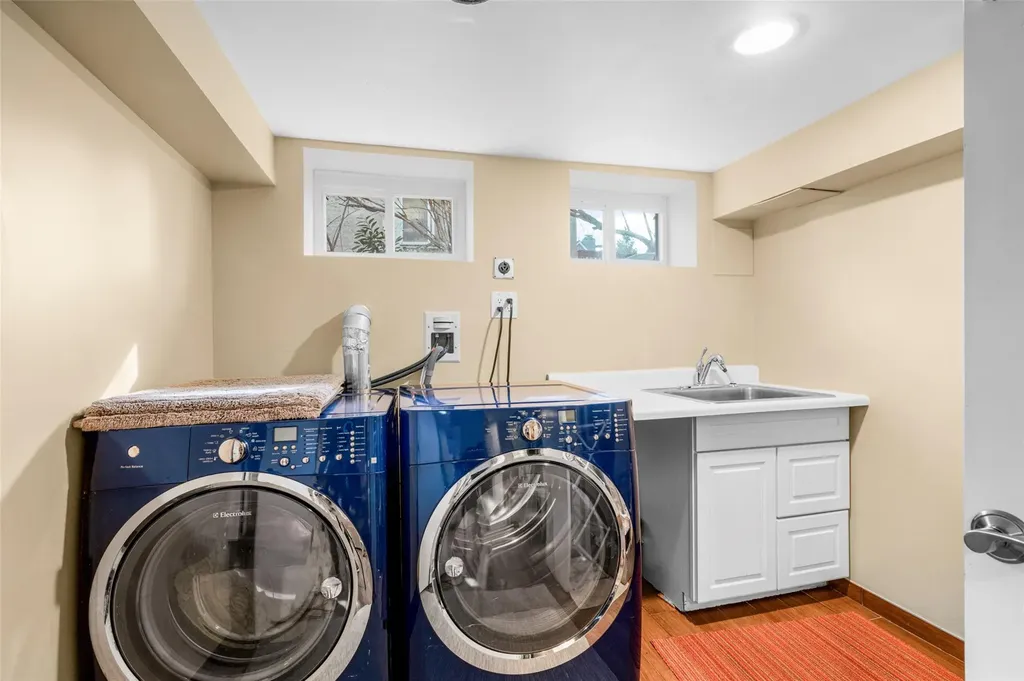 28 Stellar Place Pelham NY 10803