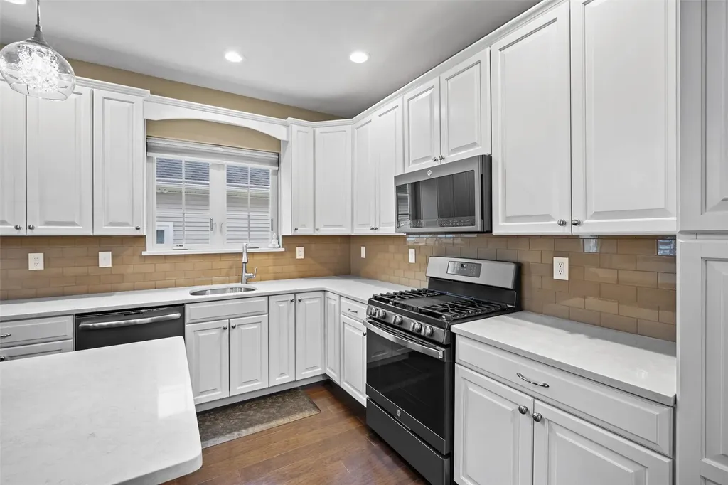 6 Emerson Terrace Highland NY 12528