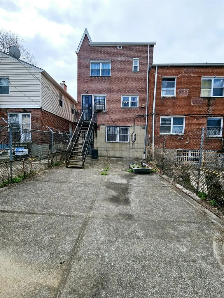1017 E 103rd Street Brooklyn NY 11236
