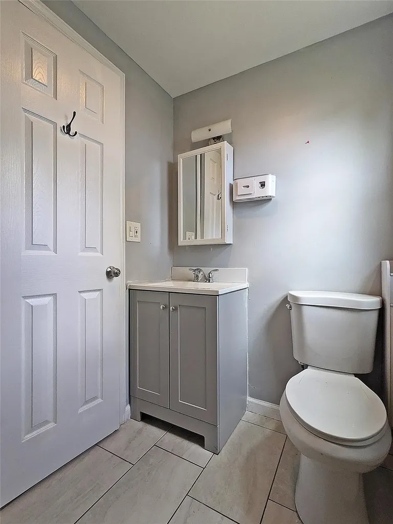 65 Biscayne Drive Selden NY 11784