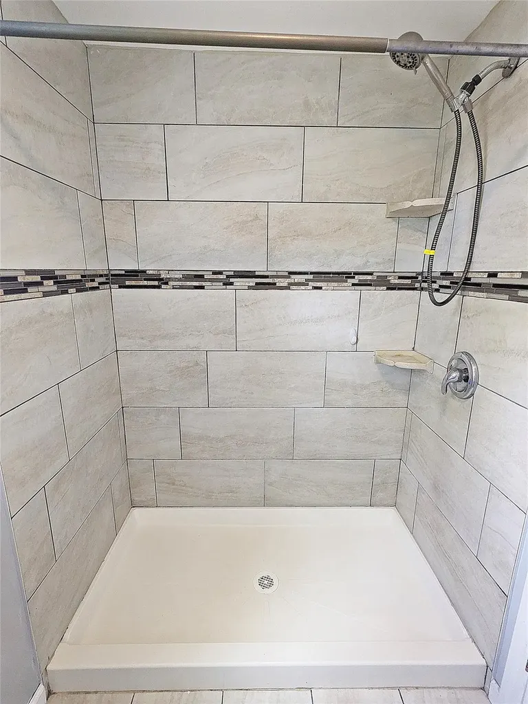 65 Biscayne Drive Selden NY 11784