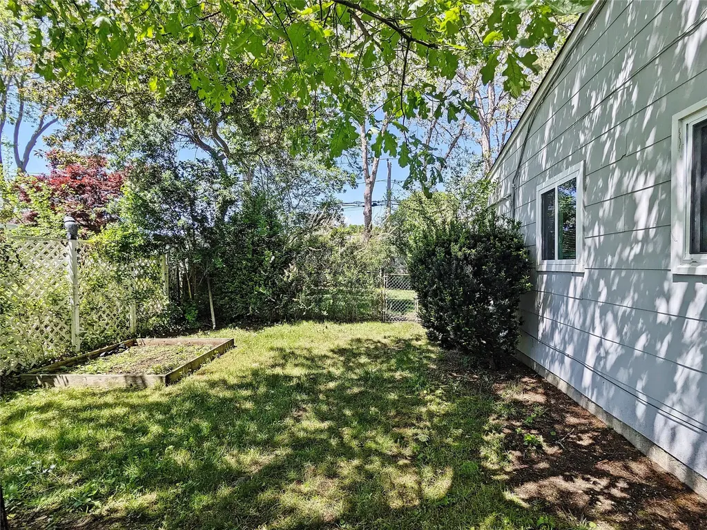 65 Biscayne Drive Selden NY 11784