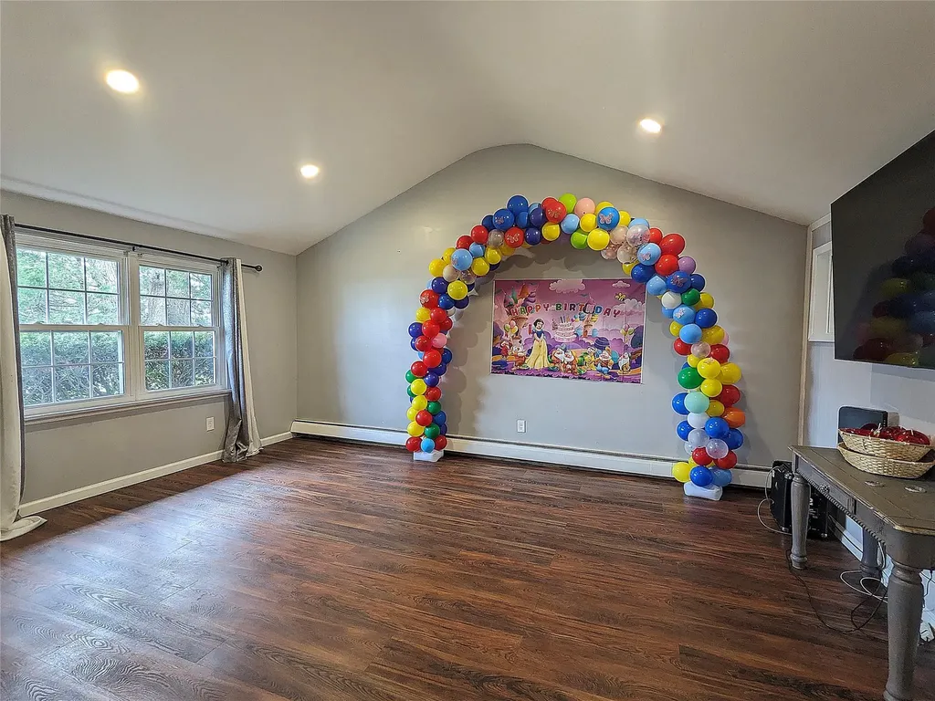 65 Biscayne Drive Selden NY 11784