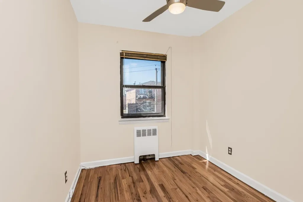 967 E 228th Street Bronx NY 10466