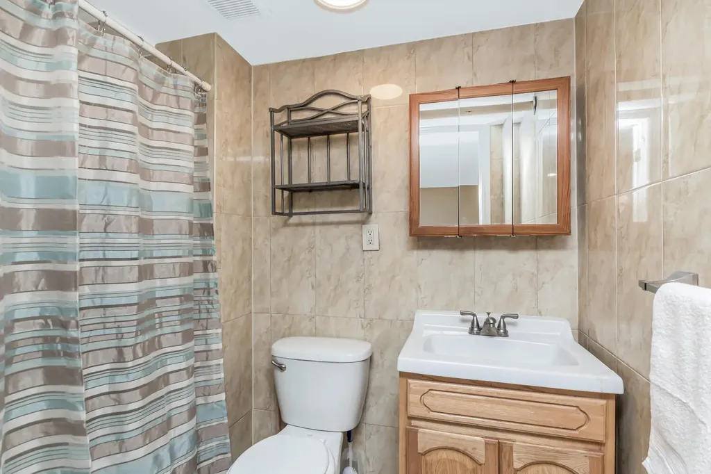 967 E 228th Street Bronx NY 10466