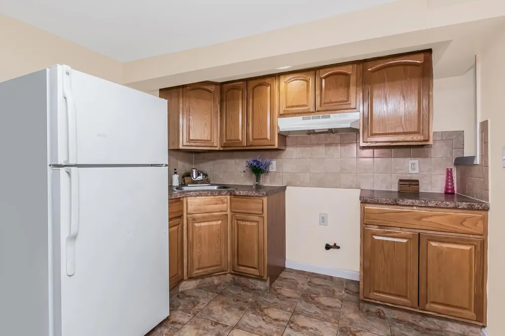 967 E 228th Street Bronx NY 10466