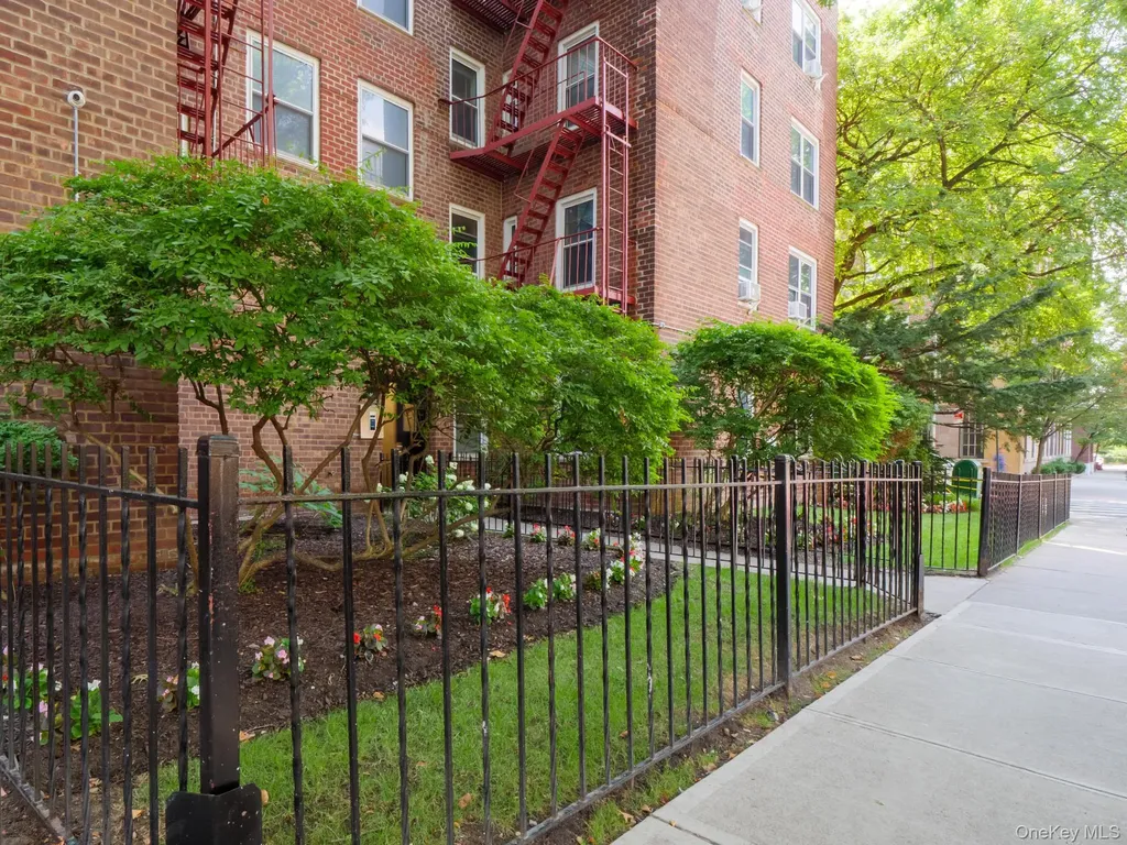 34-15 74th Street Jackson Heights NY 11372