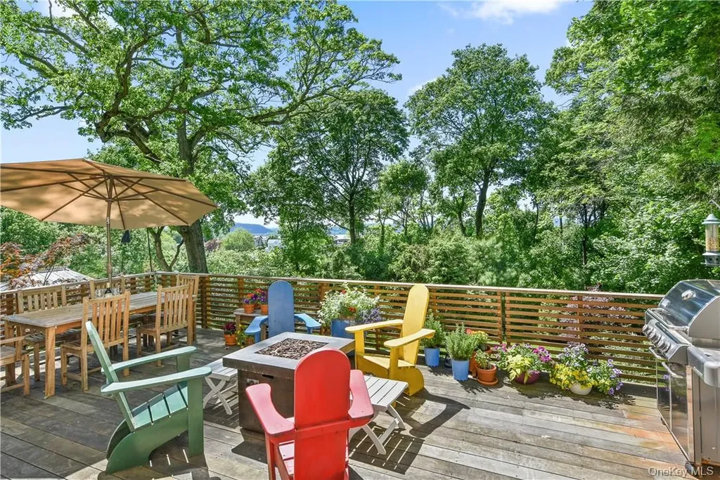 2 Oak Hill Terrace Ossining NY 10562
