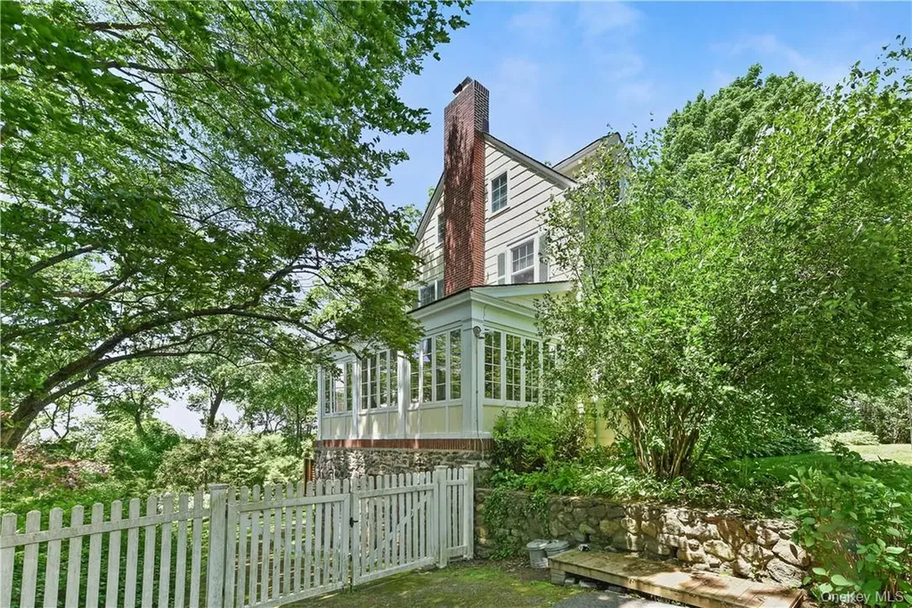 2 Oak Hill Terrace Ossining NY 10562