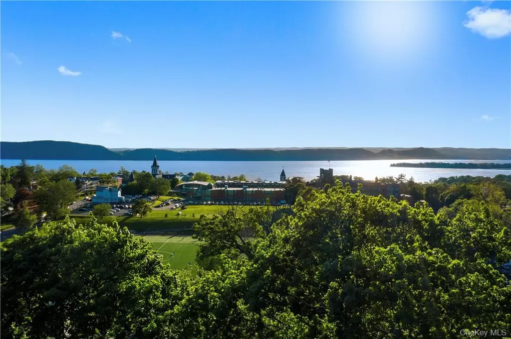 2 Oak Hill Terrace Ossining NY 10562