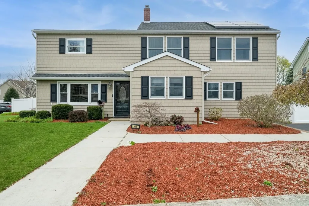 60 Anvil Lane Levittown NY 11756