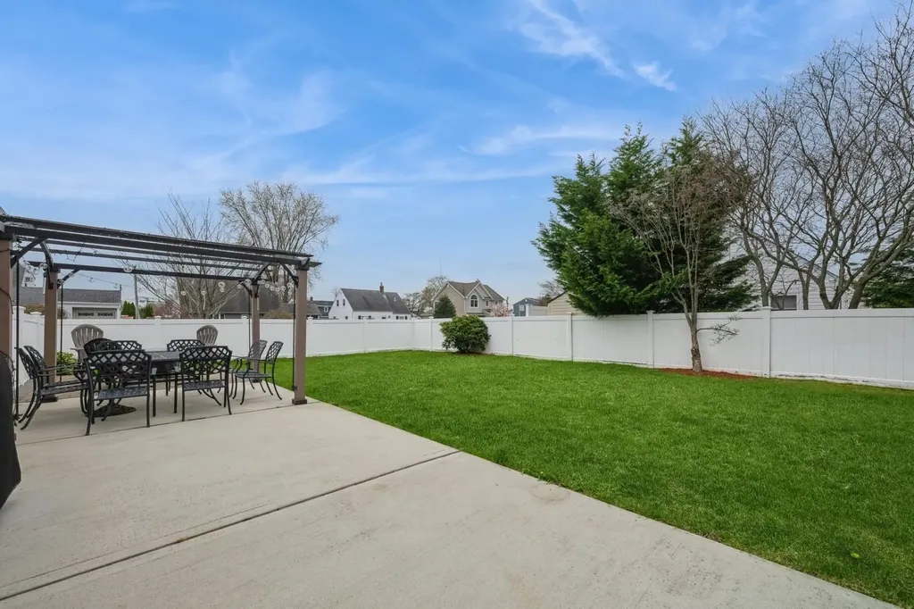 60 Anvil Lane Levittown NY 11756