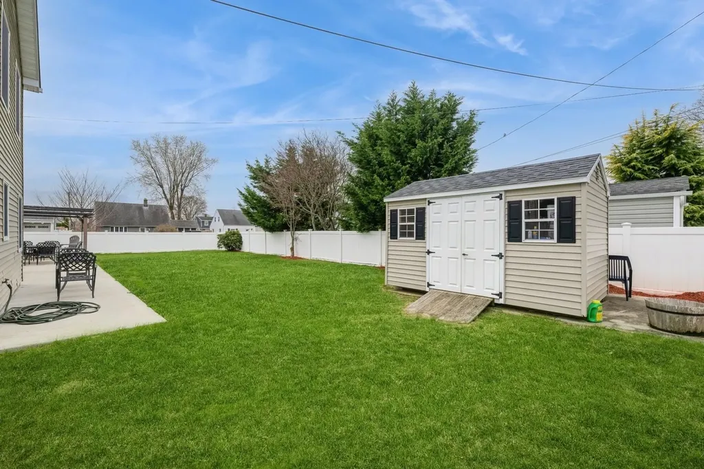 60 Anvil Lane Levittown NY 11756