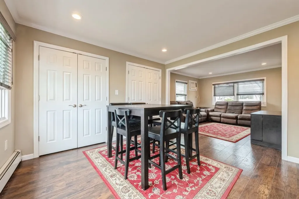 60 Anvil Lane Levittown NY 11756