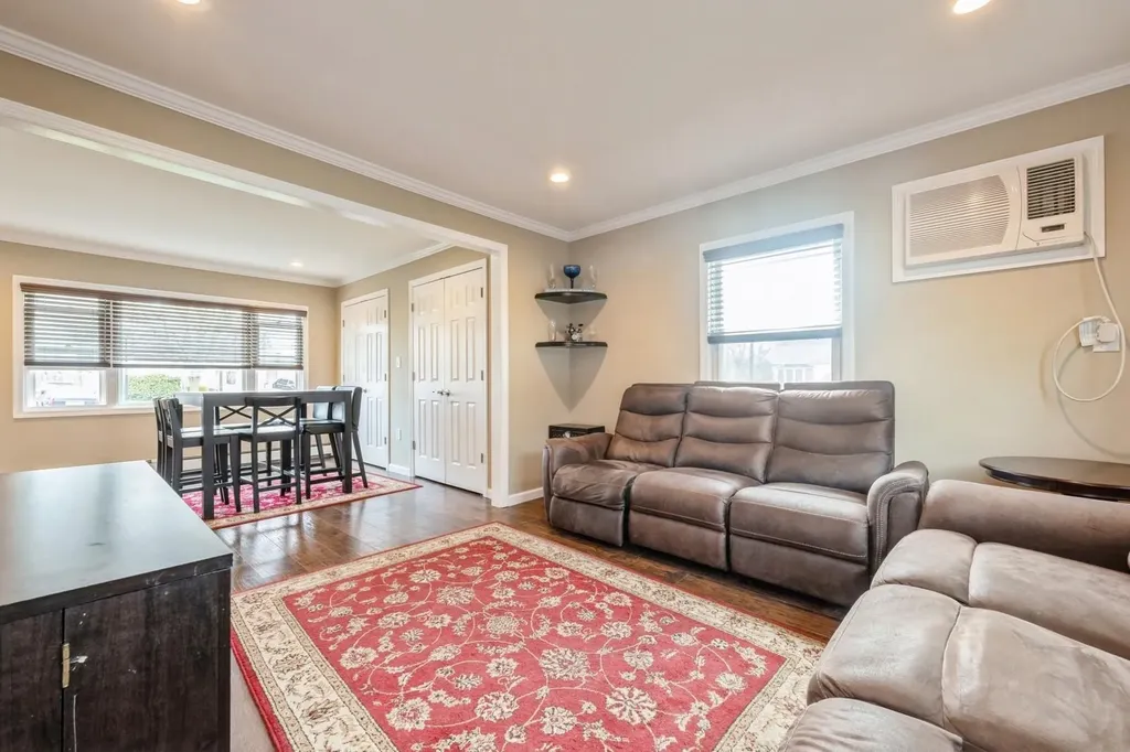 60 Anvil Lane Levittown NY 11756
