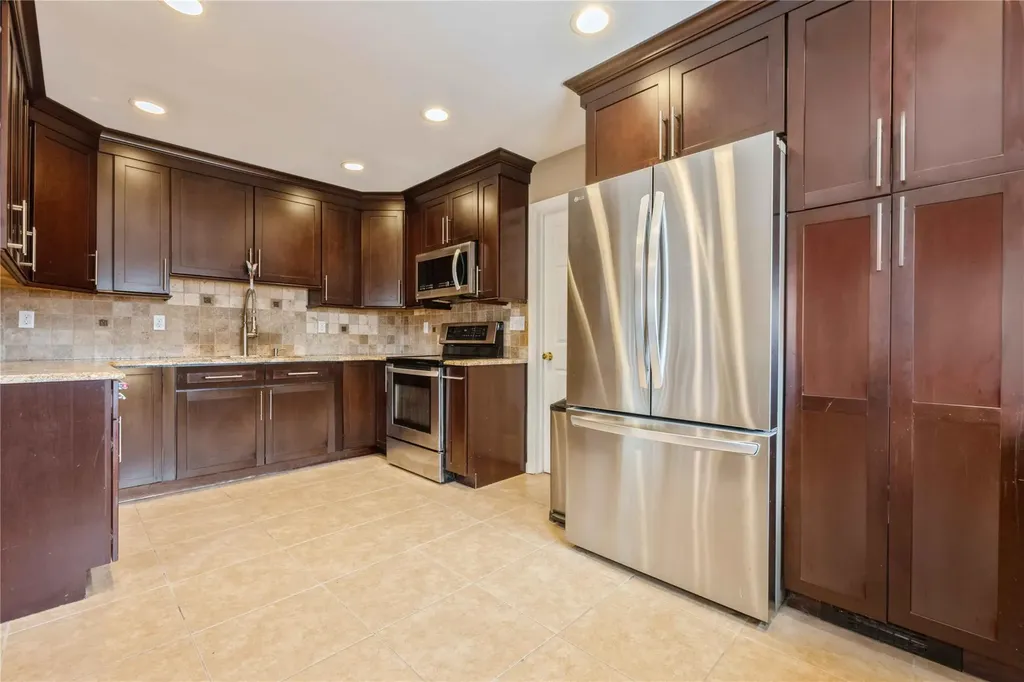 60 Anvil Lane Levittown NY 11756