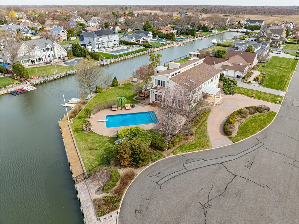 23 Sexton Drive West Islip NY 11795