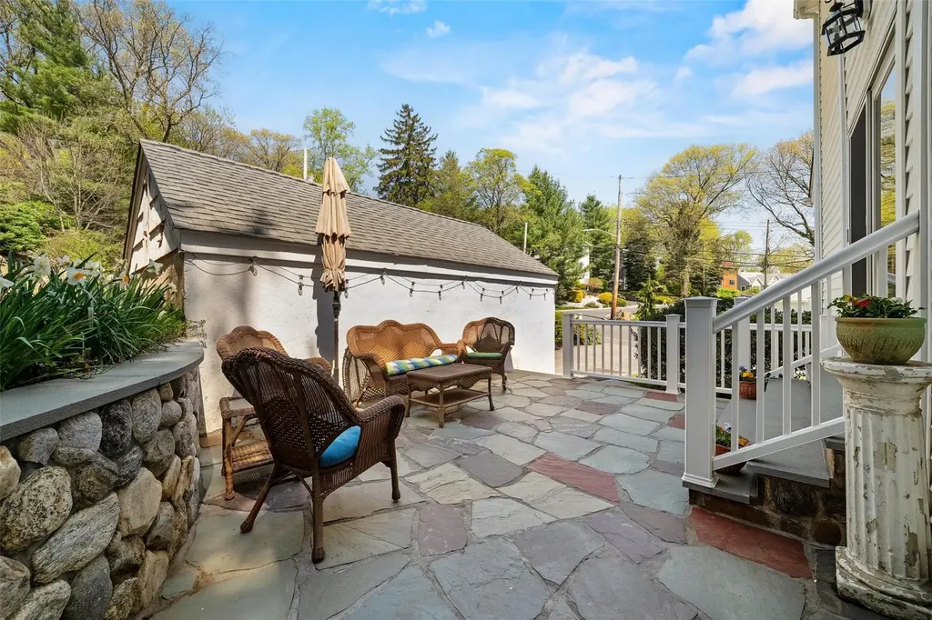 22 Eastern Drive Ardsley NY 10502