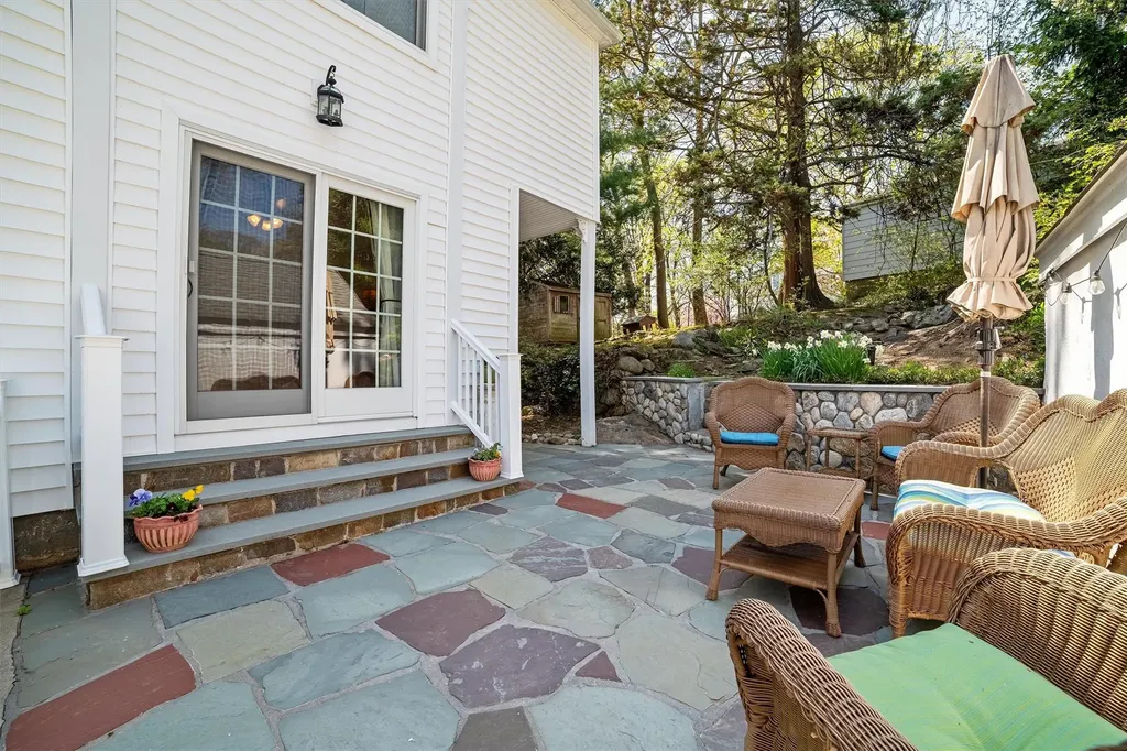 22 Eastern Drive Ardsley NY 10502
