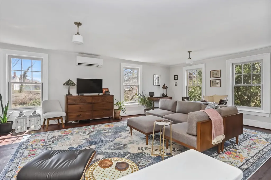 354 Bronxville Road Bronxville NY 10708