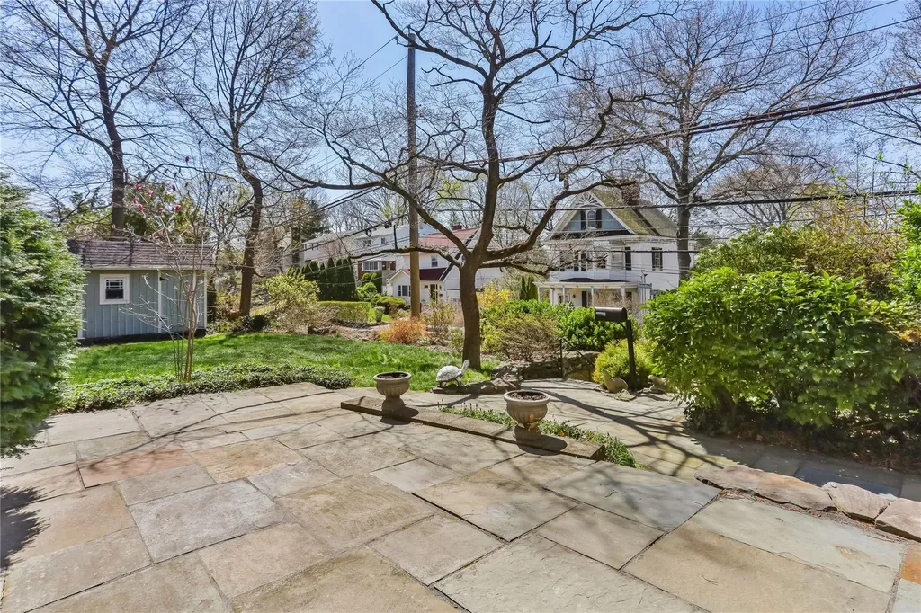 354 Bronxville Road Bronxville NY 10708