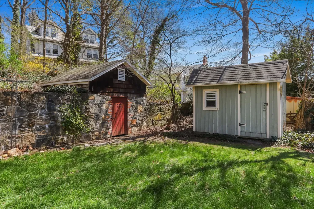 354 Bronxville Road Bronxville NY 10708
