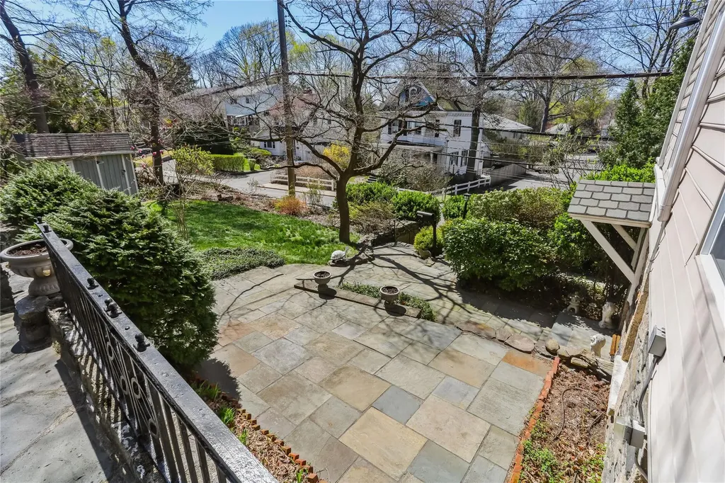 354 Bronxville Road Bronxville NY 10708