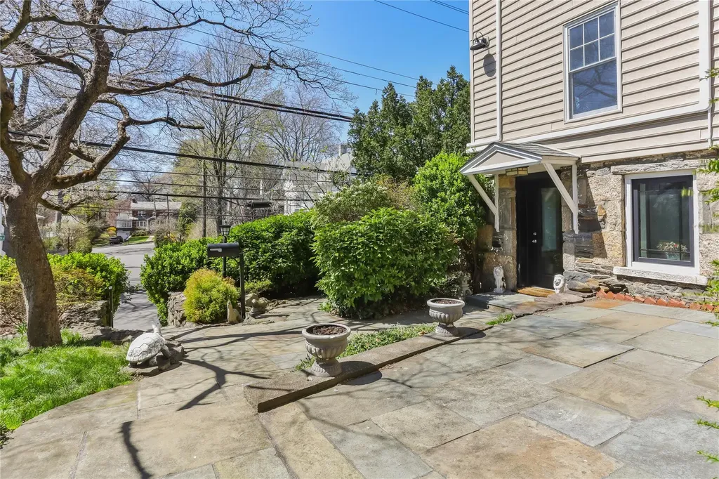 354 Bronxville Road Bronxville NY 10708