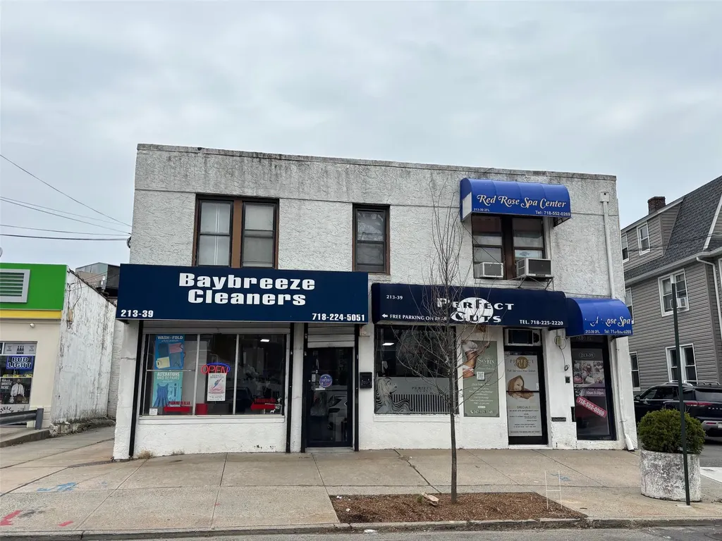 213-39 35 Avenue Bayside NY 11361