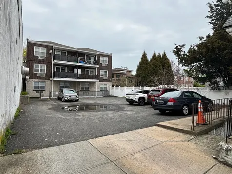 213-39 35 Avenue Bayside NY 11361