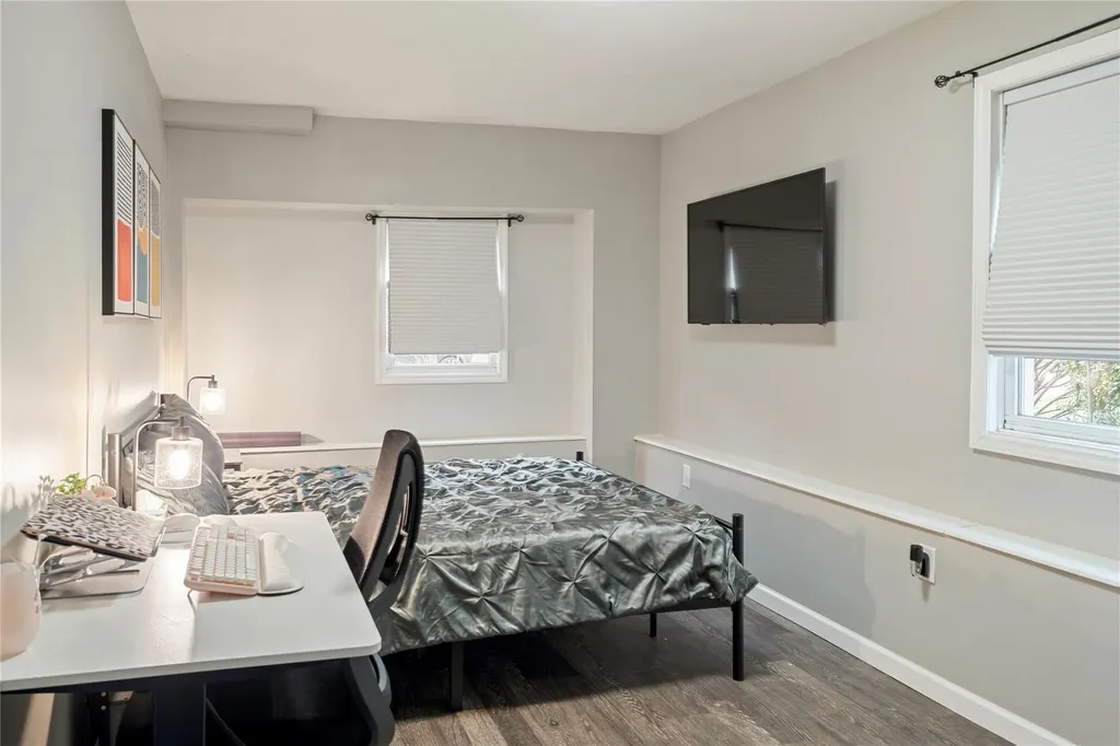 1450 5th Street West Babylon NY 11704