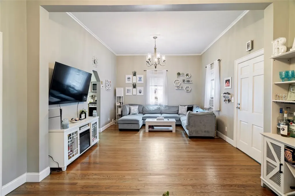 1450 5th Street West Babylon NY 11704