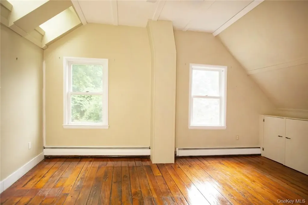 6 Stable Road Tuxedo Park NY 10987