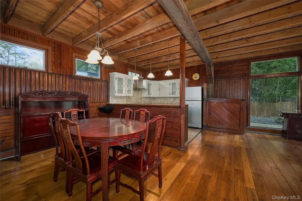 6 Stable Road Tuxedo Park NY 10987
