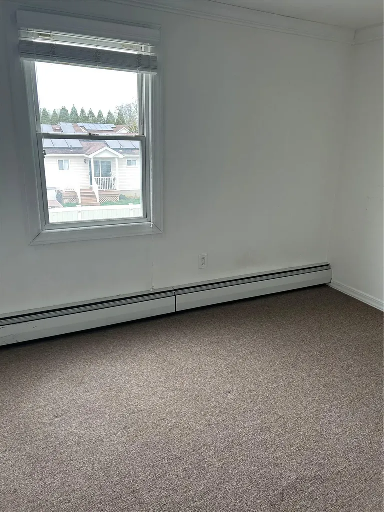 183 Seward Street West Babylon NY 11704